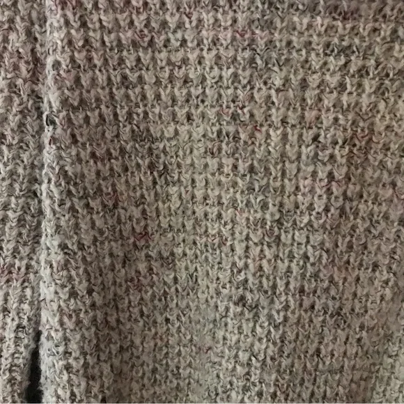 Sweater bundle of 4 - Picture 3 of 14